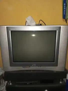 Tv tabung 21 inci merk jvc