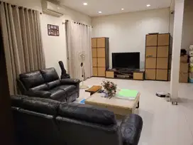 Rumah Jakarta Garden City, Cluster Lantana, Jakarta
