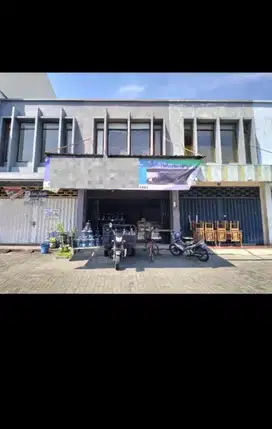 Ruko 2 12 lantai Taman Tiara Regency