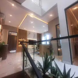 Rumah 3 Lantai South Tresor Metland Cyber Puri Siap Huni 2024