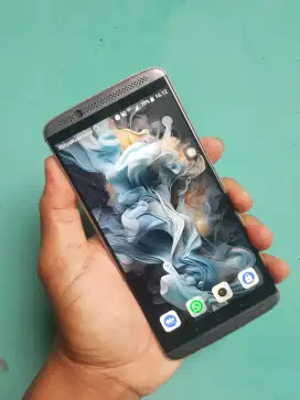 ZTE AXON 7 LAYAR AMOLED SOUND DOLBY ATMOS