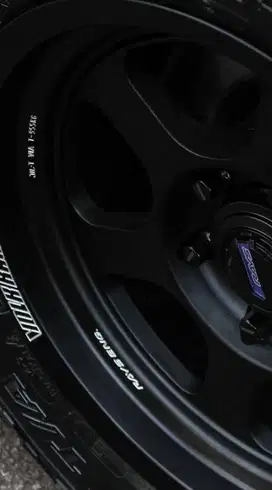 Velg RAYS VOLK RACING TE37XT plus ban Yokohama GEOLANDAR A/T