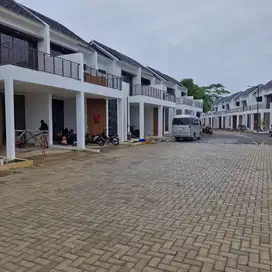 Rumah 2 lantai siap huni, 4 kamar tidur dan cocok untuk keluarga besar