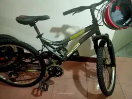 Sepeda polygon broadway 24