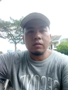 Cari kerja apa aja.. Di utamakan ada mess nya aja...serius kerja