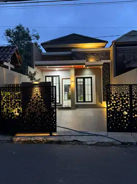 Rumah Cantik Di Jalan Kaliurang Km 12,5