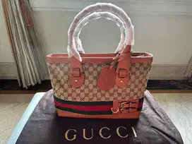 Tas Gucci in Super Good Condition