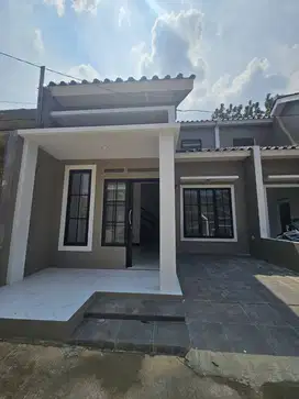 Rumah Keren Siap Huni 1,5 Lantai Akses Dekat ke Stasiun Citayam