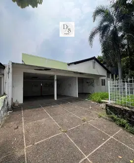 RUMAH LAMA HANG JEBAT,KEB.BARU. LT.596/LB.350. SHM. Harga 27M