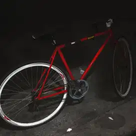 Djual kondisi mash bagus sepeda pixie pemakaian sendiri