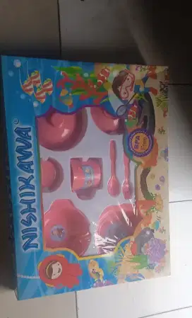 Tempat makan bayi dan tempat tidur