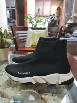 Sepatu Branded Shoes Original NIKE,ADIDAS,BALENCIAGA,BALLY,Y3,GEOX DLL