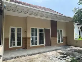 Rumah minimalis sudah renovasi siap huni di Citraland Bukit Palma