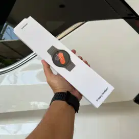 Samsung Galaxy Watch 7 40 mm Green dan Cream