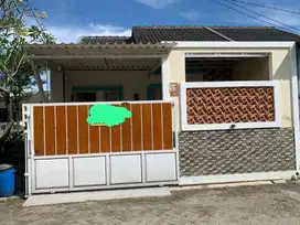 Villa permata serpong, rumah rapih siap huni