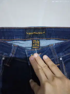 Celana Jeans Pria Bloods Denim Series –