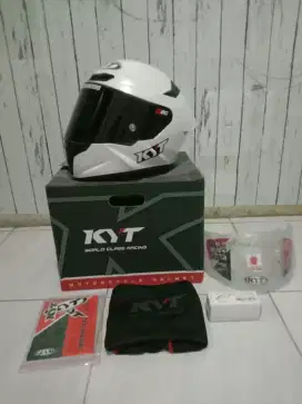 KYT TTC SUKRO SIZE M FULLSET