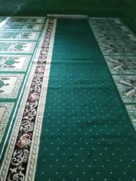 Karpet masjid dan musholla