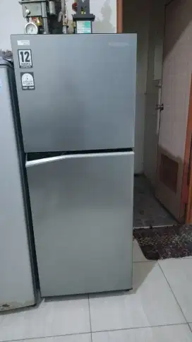 Kulkas 2 Pintu Istimewa