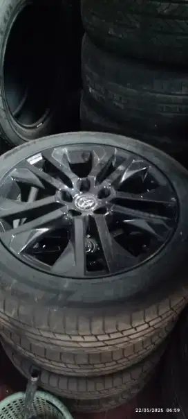 Velg original Zenix R18 Black