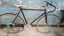 Sepeda balap jadul merk jemboly