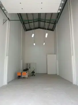 Disewakan gudang Bizzpark Daan Mogot