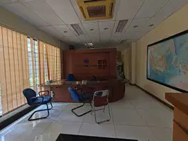 Ruko Business Park Kebon Jeruk, Furnised! Min 2 tahun sewa!