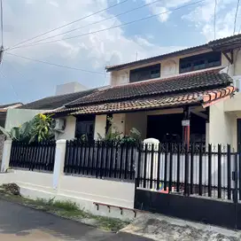 Dijual Rumah Sudah Renovasi 2,5 Lt di Pamulang Permai