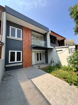Rumah Baru Renovasi 2 lantai 6 x 20 BEBAS BANJIR di Janur Hijau