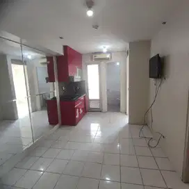 Disewakan Apartemen 2Kamar Kelapa Gading Nias Semi Furnish Tahunan
