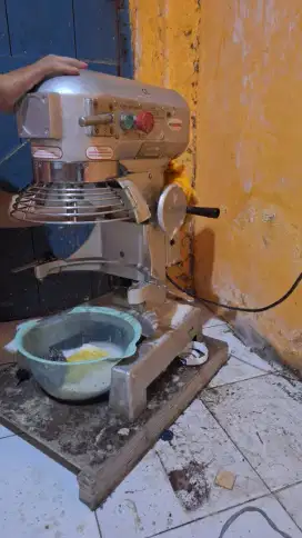 Mixer fomsonic kue roti besar 10L