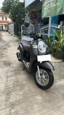 JUAL CEPAT Scoopy 2018 Mesin full orsinil pajak+kaleng off, samsat kbb
