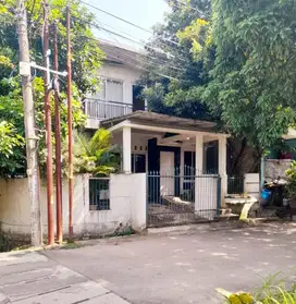 Rumah hoek 2 lantai di bukit cimanggu villa