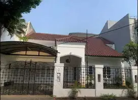 RUMAH MEWAH DIJUAL MURAH DI HANG LEKIR KEBAYORAN BARU DEKAT SENAYAN