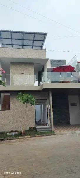 Dijual Villa Dengan Kolam Renang Dekat BNS Kota Batu