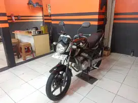 Vespa LX 150 taun 2012