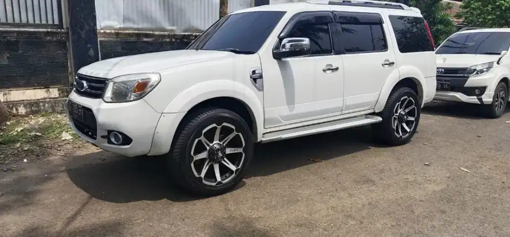 Pehobi..Ford everest 4x4 2014 manual solar take over boleh