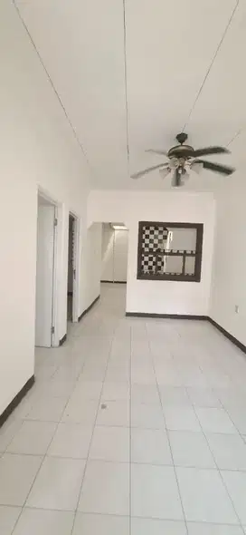 RUMAH DI JUAL SEKTOR 1G.