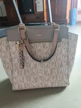 Dijual cepat tas Bonia Asli masih Ok