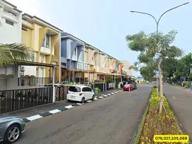 Di Jual Rumah Cantik Siap Huni 3 Lantai Di Grand Wisata