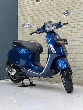 ⭐️⭐️⭐️⭐️⭐️ Piagio Vespa - Low KM - sprint - 2022 - Wulan Mustika