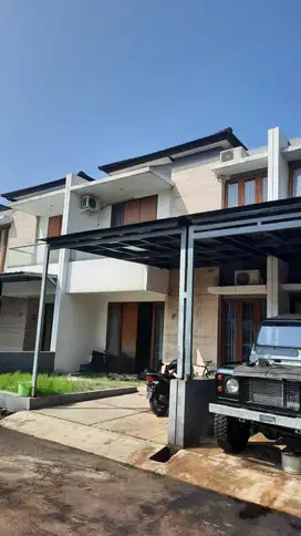 Dijual Rumah 2 Lantai Luas 130 m2, 5+1 Kamar, Buah Batu Bandung