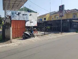 Tanah dan Bangunan Cafe pinggir Jalan Raya Sriwidari Sukabumi Kota