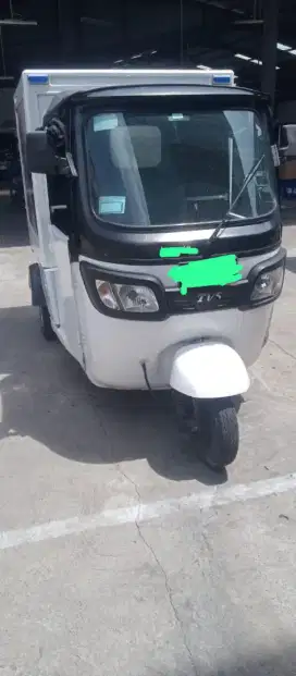 Roda tiga angkutan barang