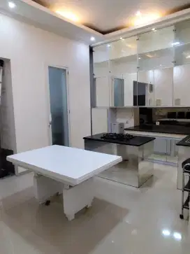 Sewa/Jual Rumah Nyaman Strategis Furnished Siap Huni