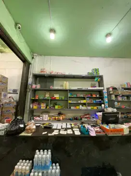 Rak siku lubang desain untuk rak obat dan rokok slop.
