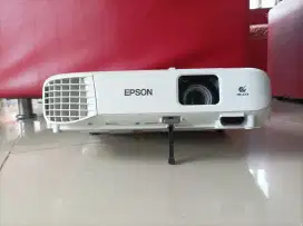 Lcd Proyektor Second Epson Eb W05