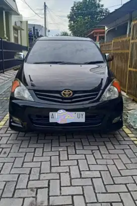 di jual Toyota Kijang Innova V 2.0 M/T Bensin