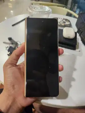Samsung Z Fold 4 5G 12/512GB inter alloprator hp charger mulus likenew