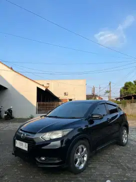 Jual Mobil HRV S AT 2016